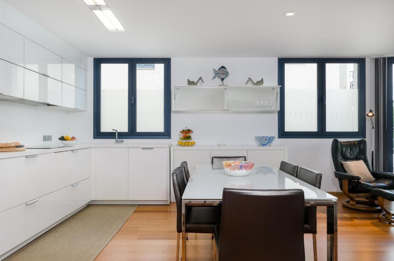 Ponent Apartment